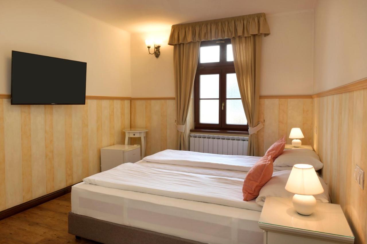 Hotel La Fresca Kroměříž Exterior foto